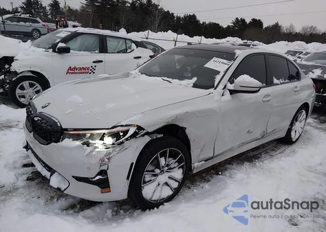 2022 BMW 330I xDrive z USA, uszkodzony, nr VIN 3MW5R7J06N8C54664